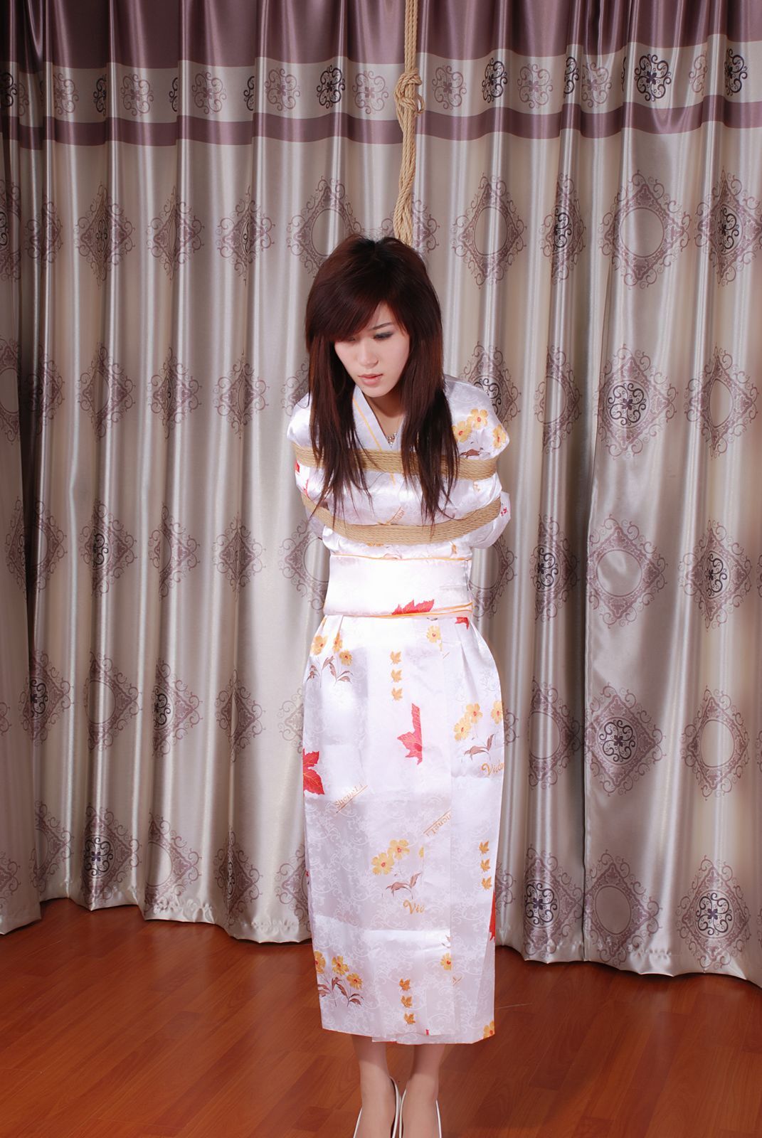 [绳艺缘] 悦彤-- 日本名媛