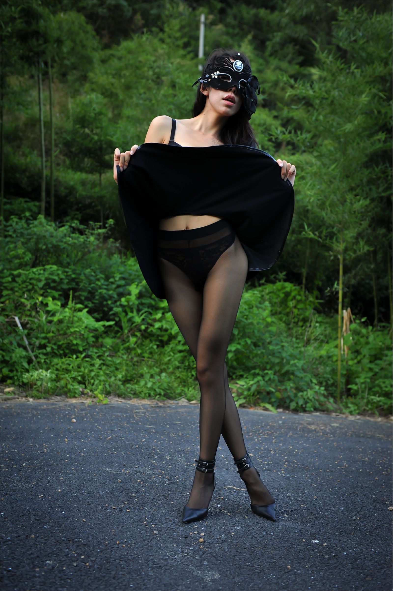 [丝间舞] 2012年八月1套 NO.525 绿水青山 日暮西山 香艳满天