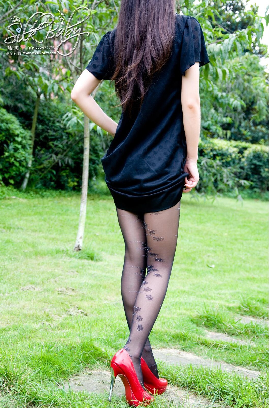 “浇灭”夏火 丝宝VIP2010系列