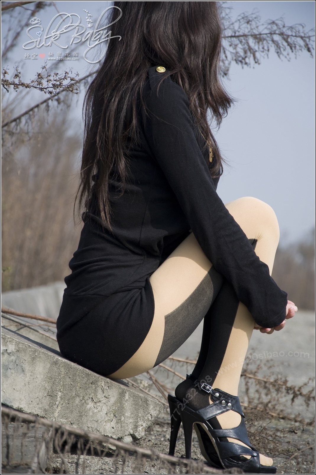 [丝宝] 2009.11 vip套图之性趣盎然阴阳袜