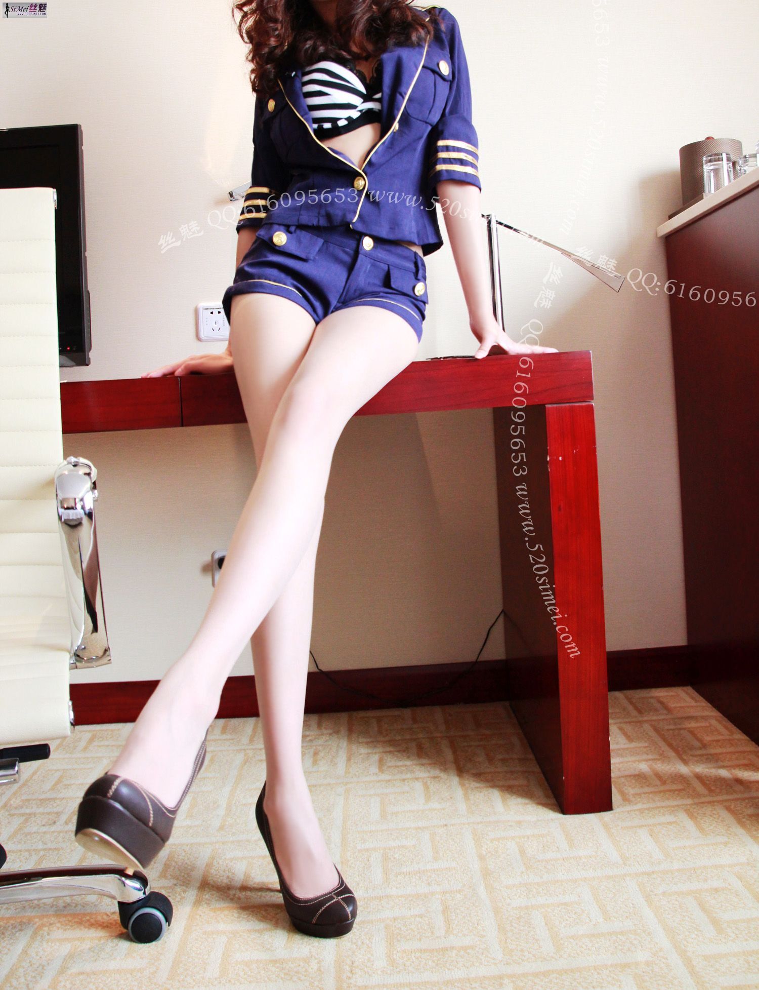 [丝魅] 2011.09.01 VIP时效区 甜蜜礼物 女警制服 肉丝诱惑