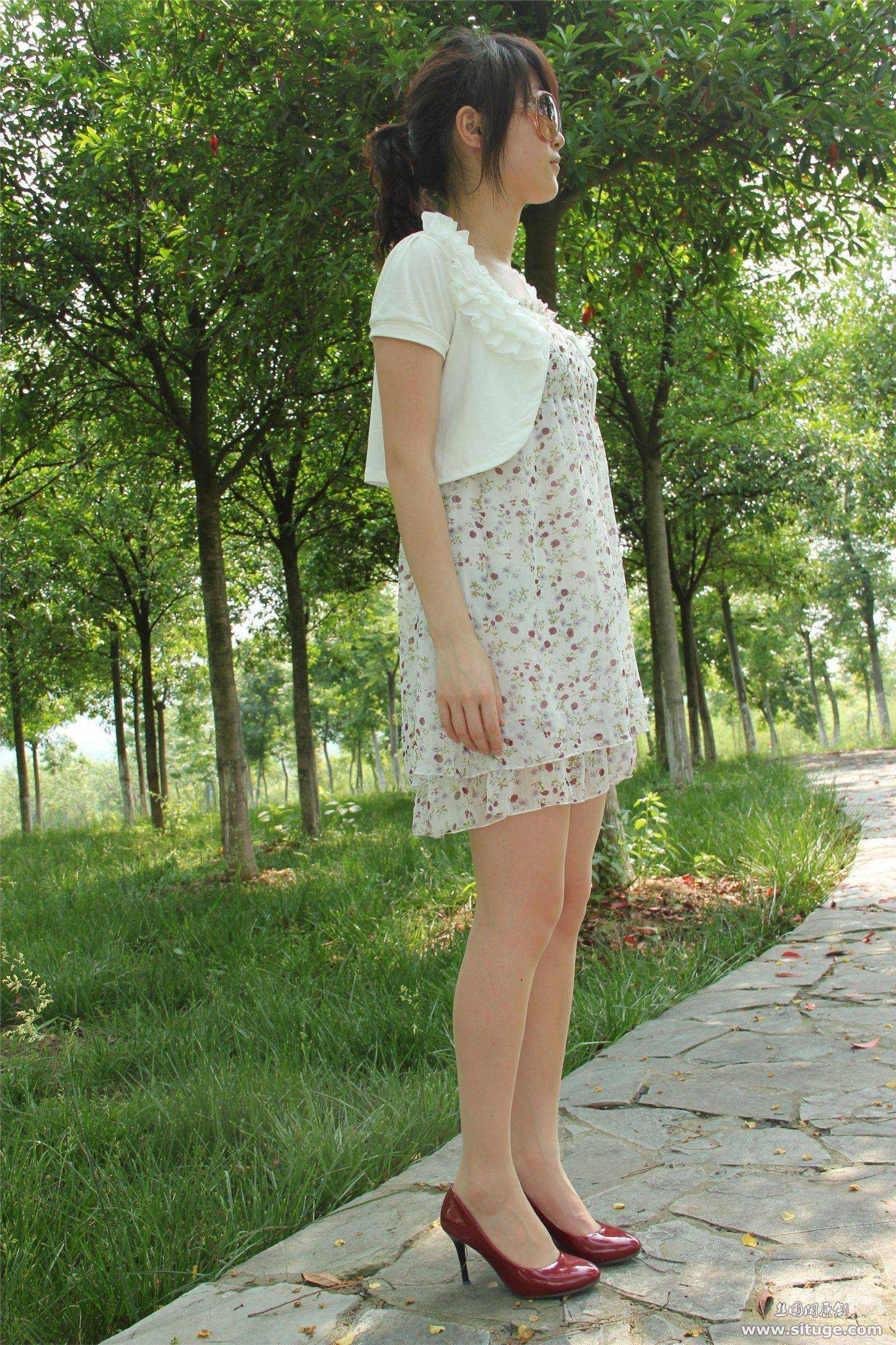 STGNo.005 SuFei [丝图阁]丝袜美腿套图