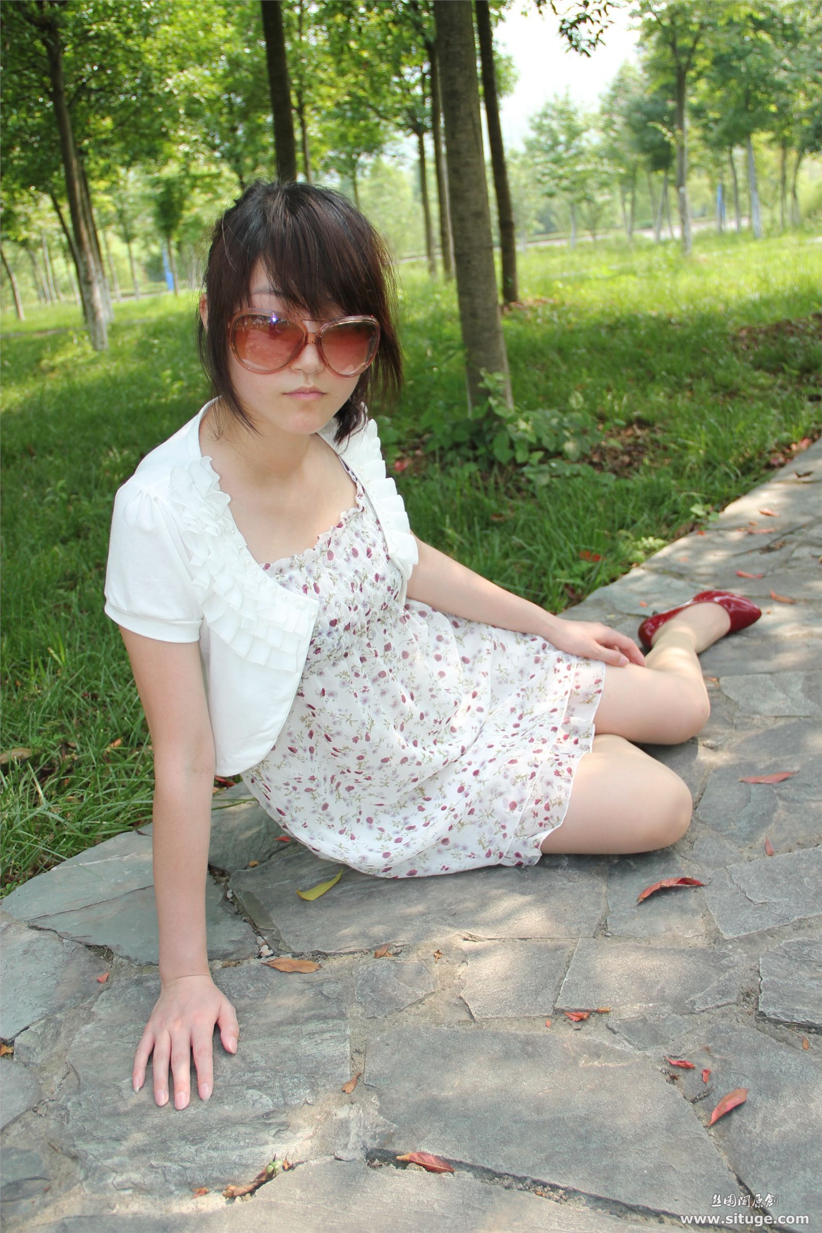 STGNo.005 SuFei [丝图阁]丝袜美腿套图