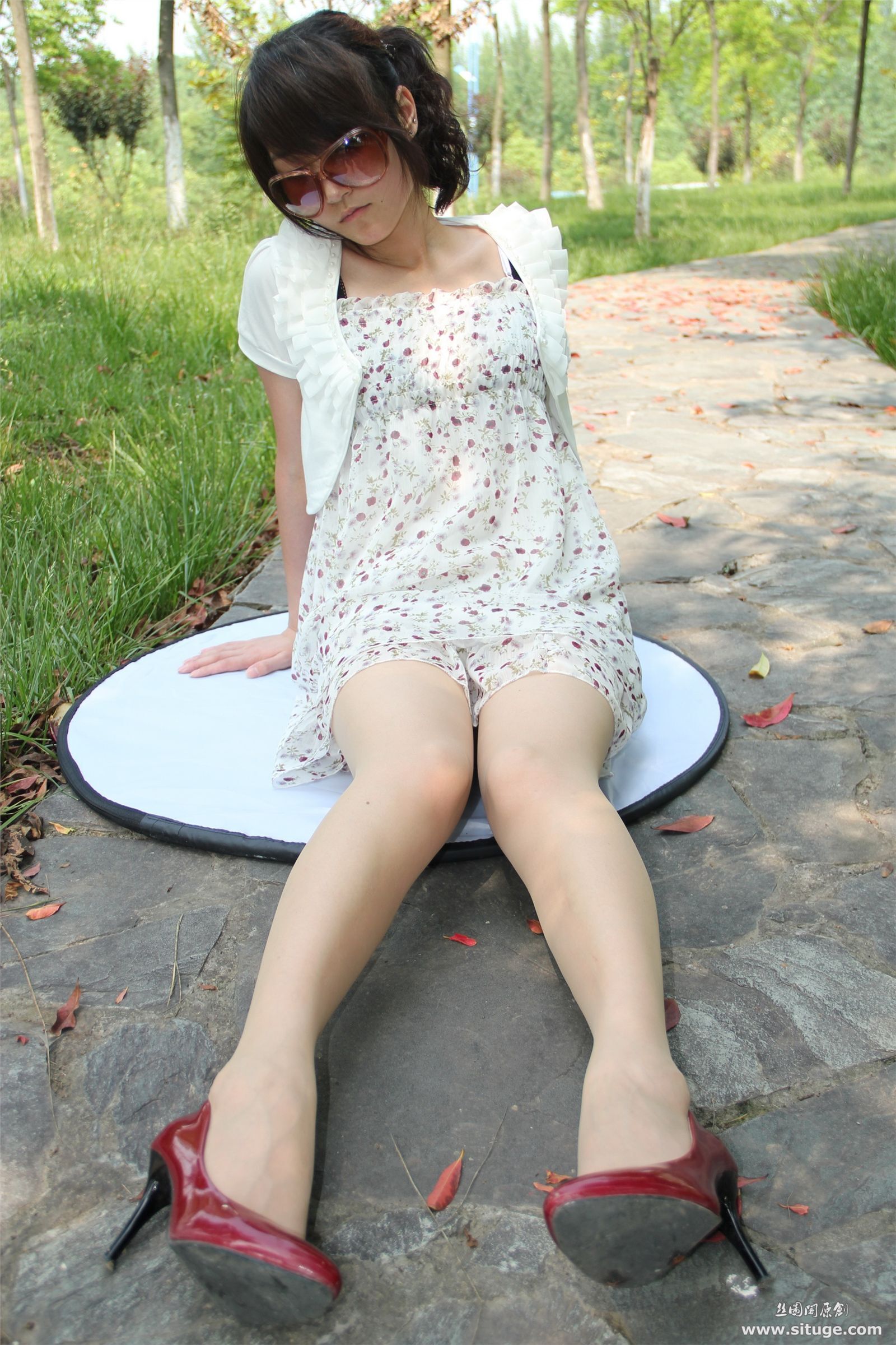 STGNo.005 SuFei [丝图阁]丝袜美腿套图