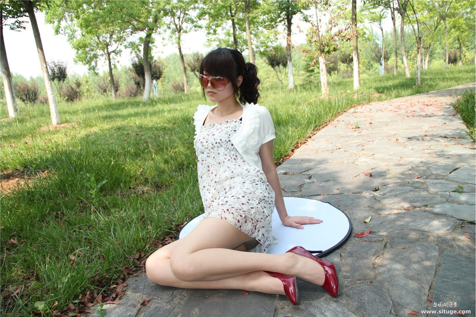 STGNo.005 SuFei [丝图阁]丝袜美腿套图