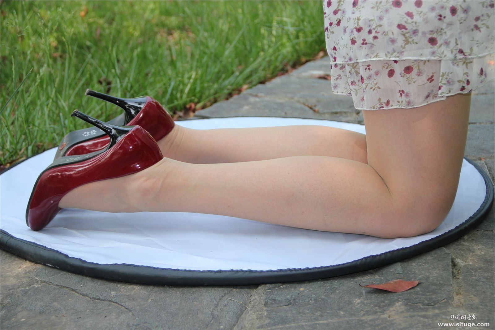 STGNo.005 SuFei [丝图阁]丝袜美腿套图