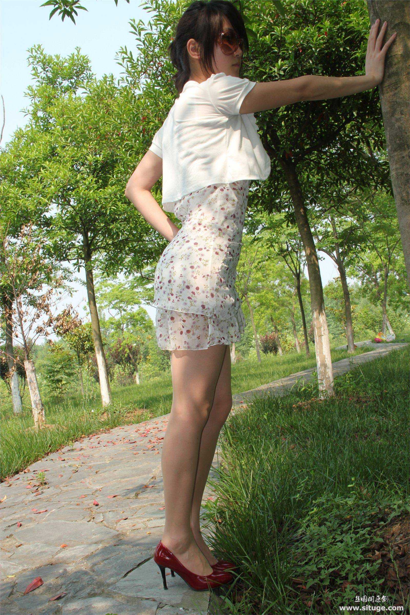 STGNo.005 SuFei [丝图阁]丝袜美腿套图