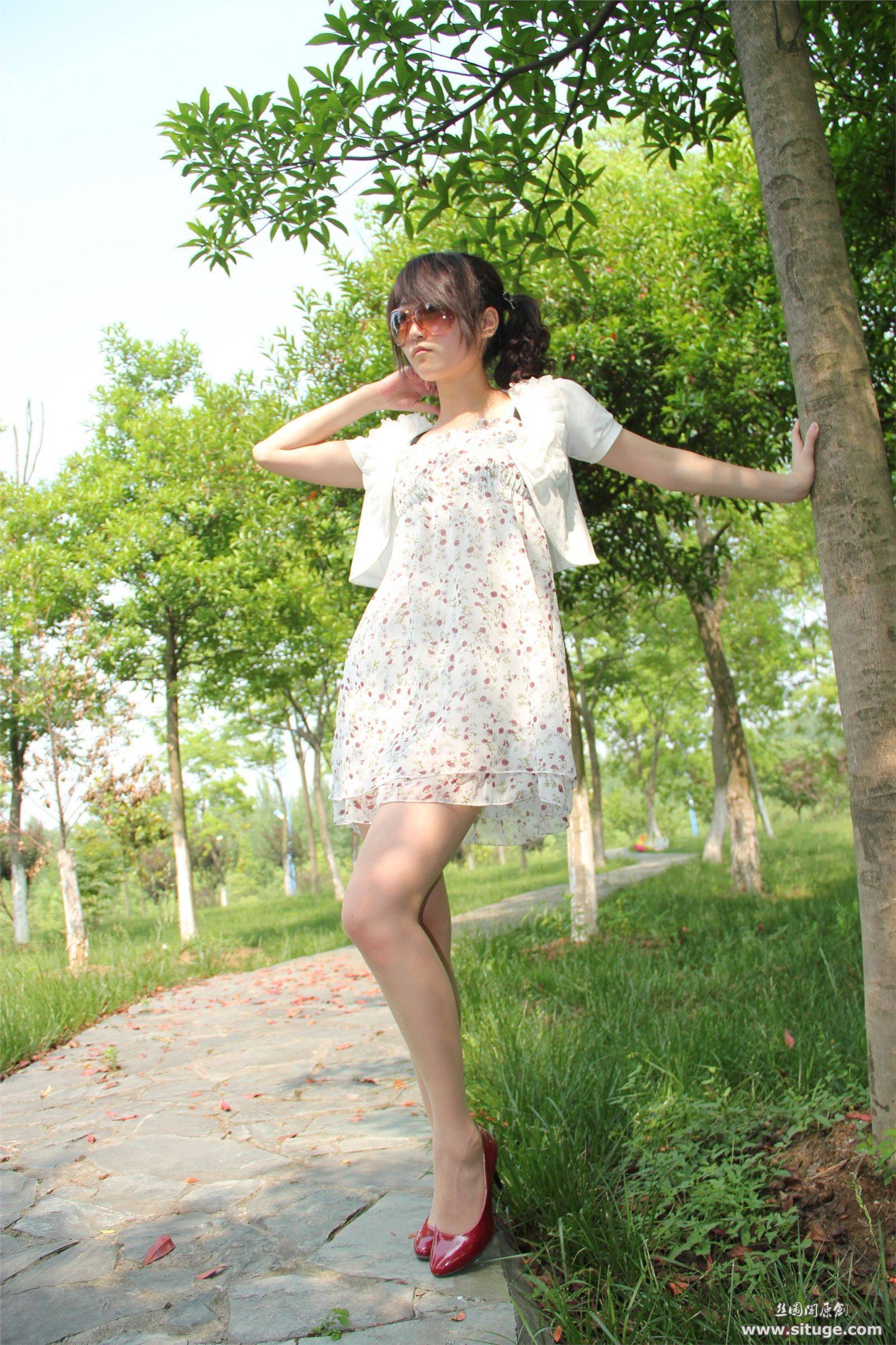 STGNo.005 SuFei [丝图阁]丝袜美腿套图