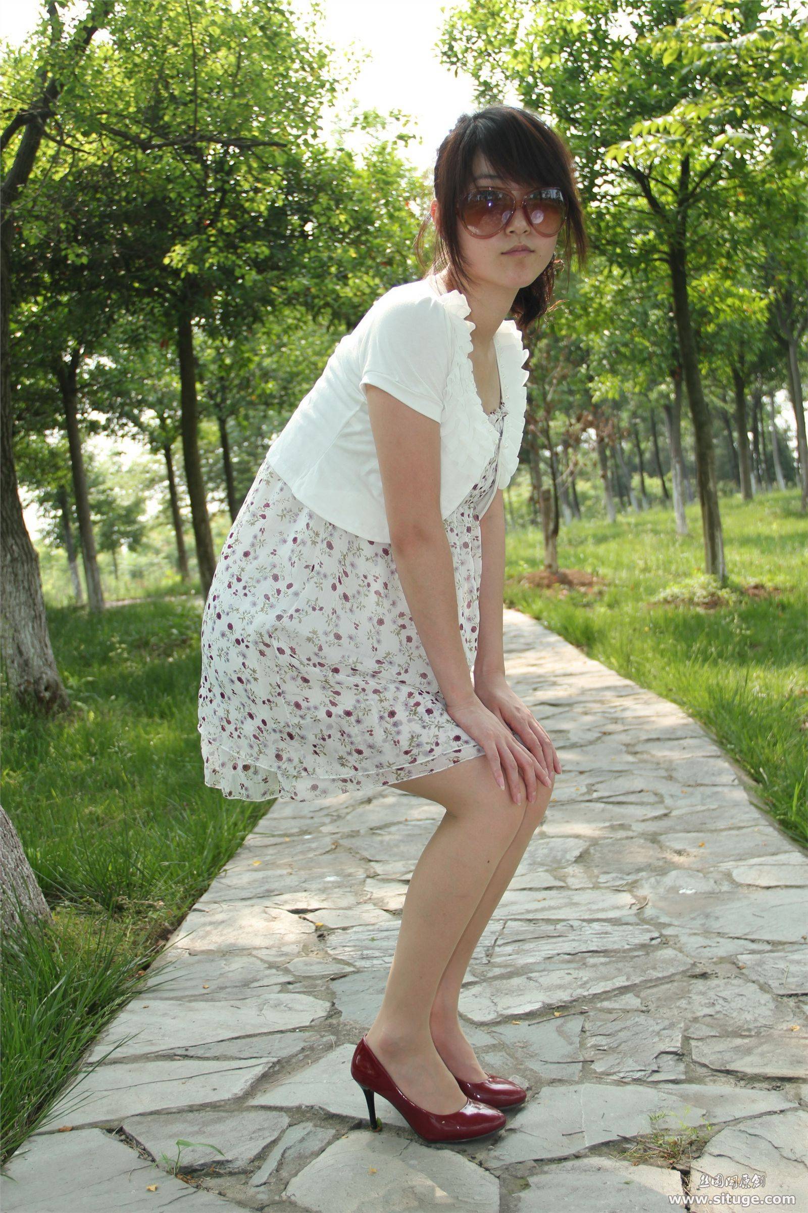 STGNo.005 SuFei [丝图阁]丝袜美腿套图