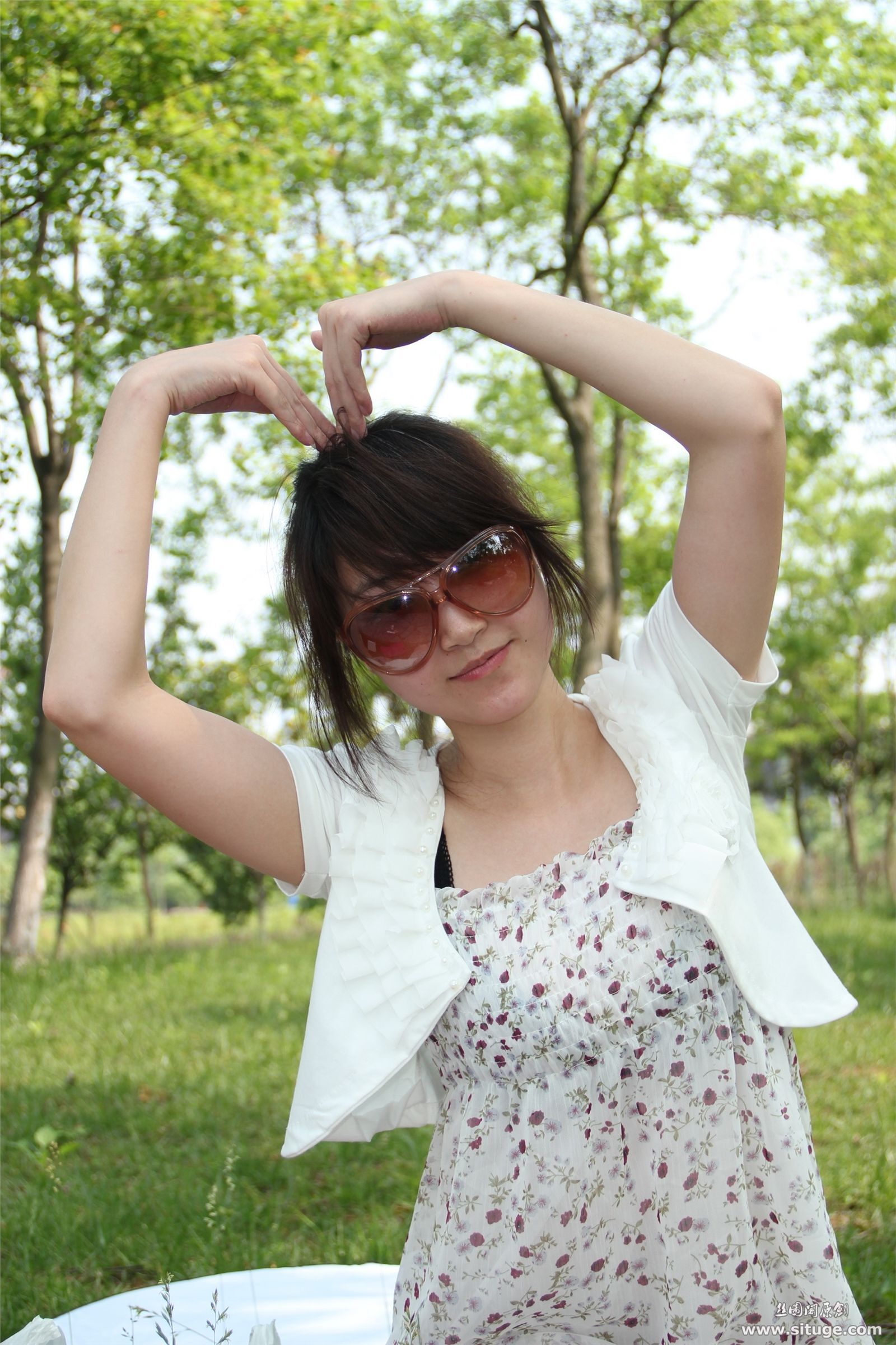 STGNo.005 SuFei [丝图阁]丝袜美腿套图