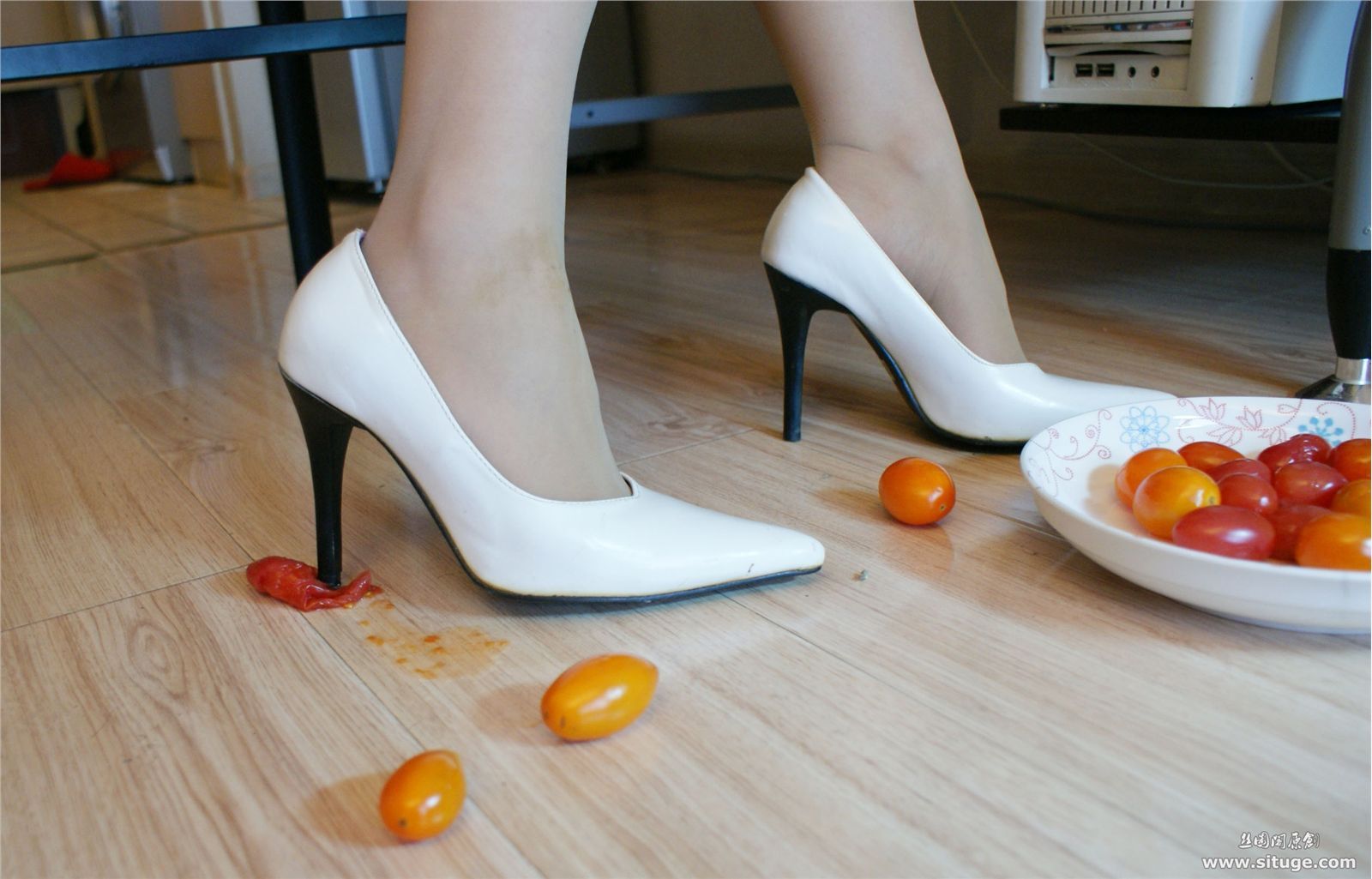 STGNo.007 Tina [丝图阁]丝袜美腿套图