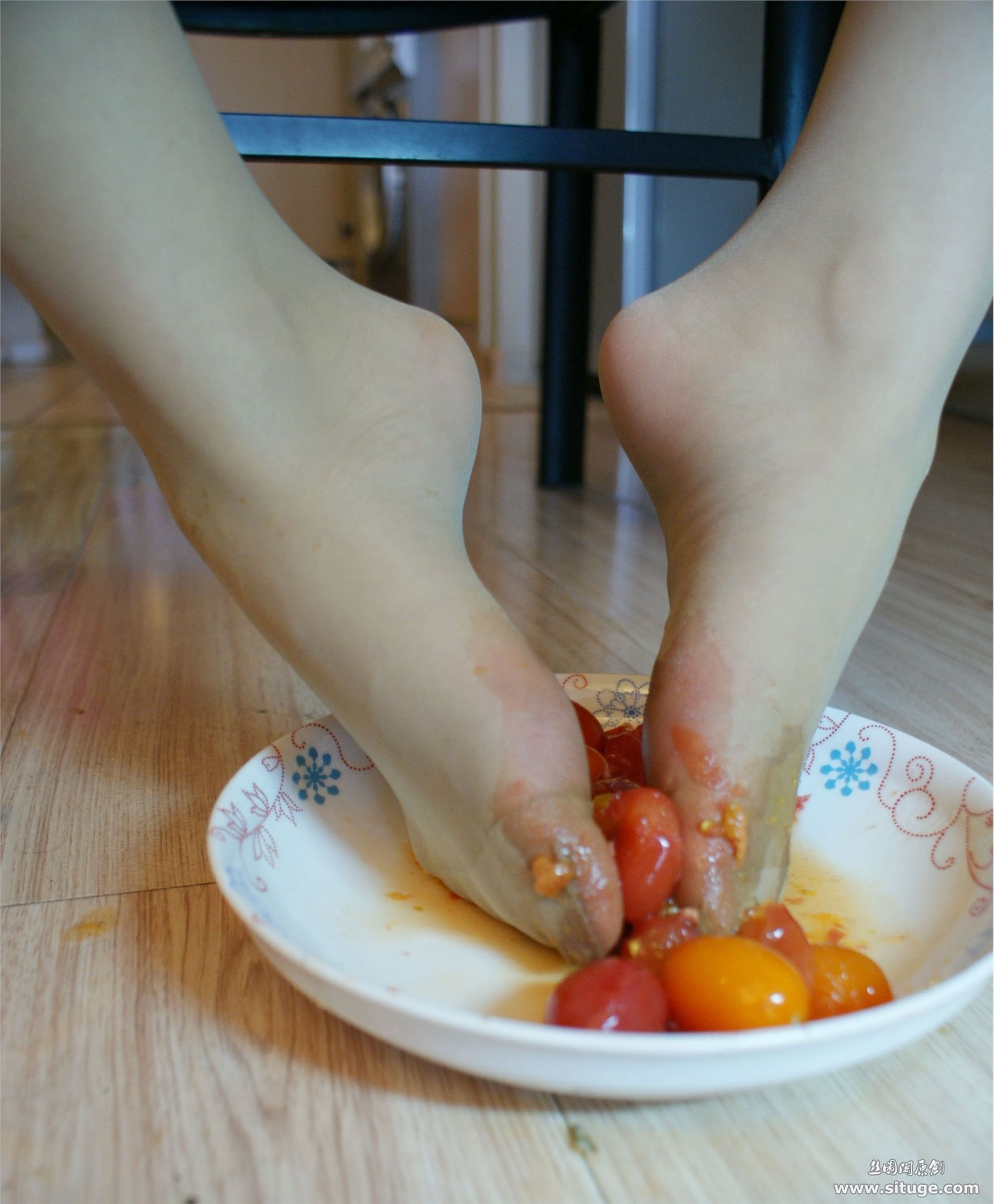 STGNo.007 Tina [丝图阁]丝袜美腿套图