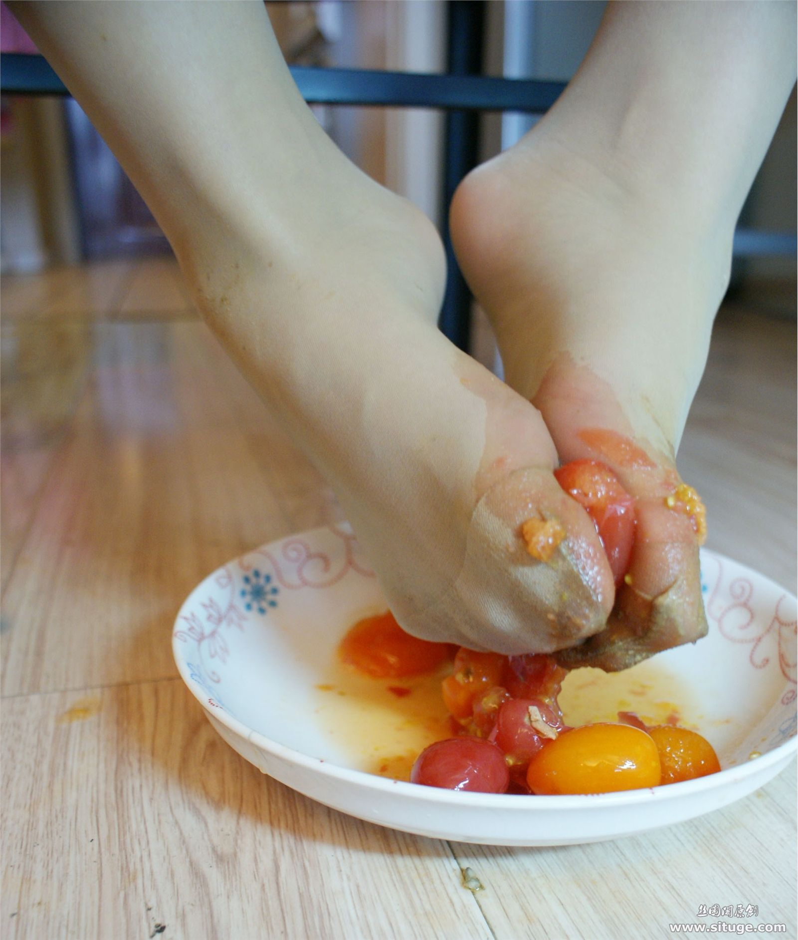 STGNo.007 Tina [丝图阁]丝袜美腿套图