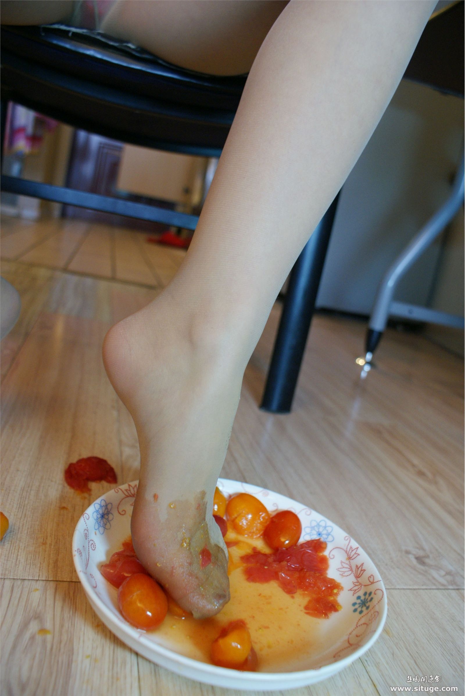 STGNo.007 Tina [丝图阁]丝袜美腿套图