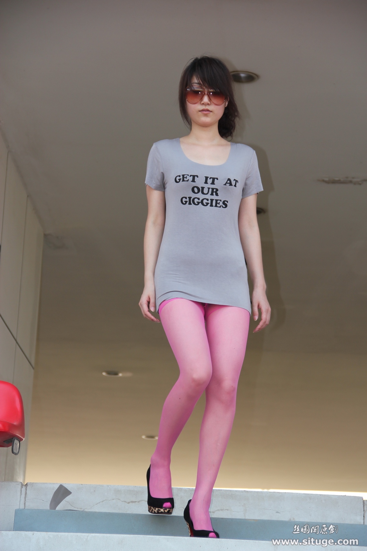 STGNo.009 SuFei 丝图阁丝袜美腿美女高清套图