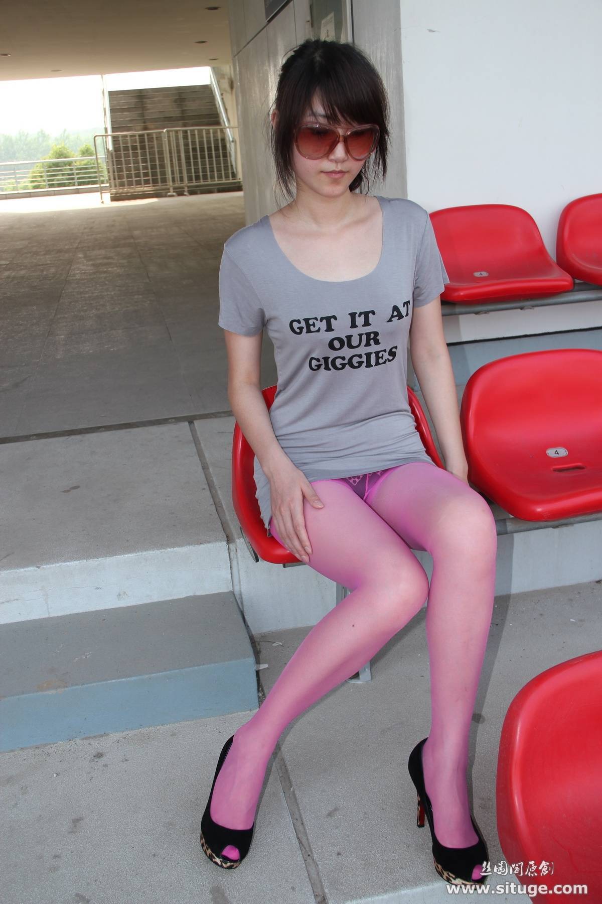 STGNo.009 SuFei 丝图阁丝袜美腿美女高清套图