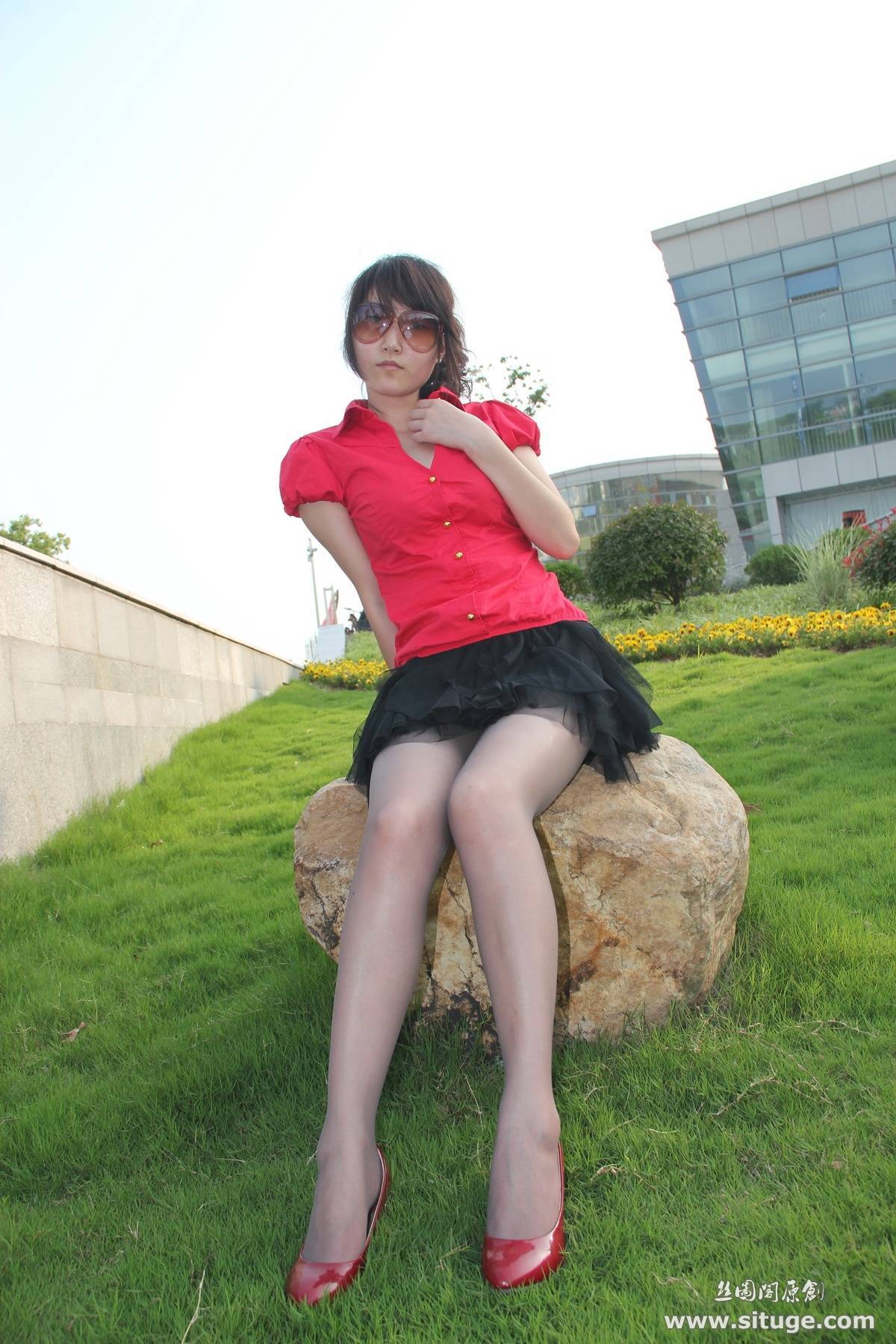 丝图阁丝袜美女美腿套图 STGNo.012 SuFei