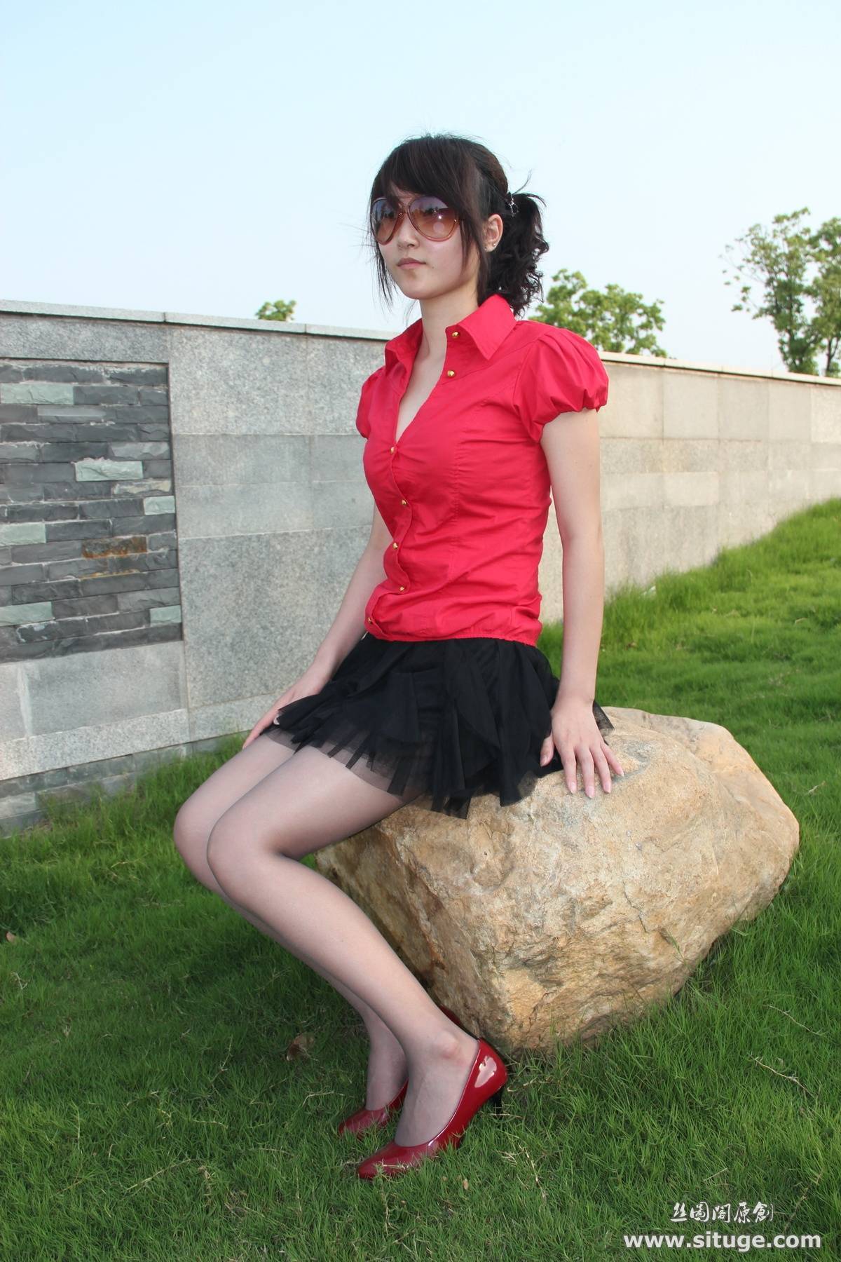 丝图阁丝袜美女美腿套图 STGNo.012 SuFei