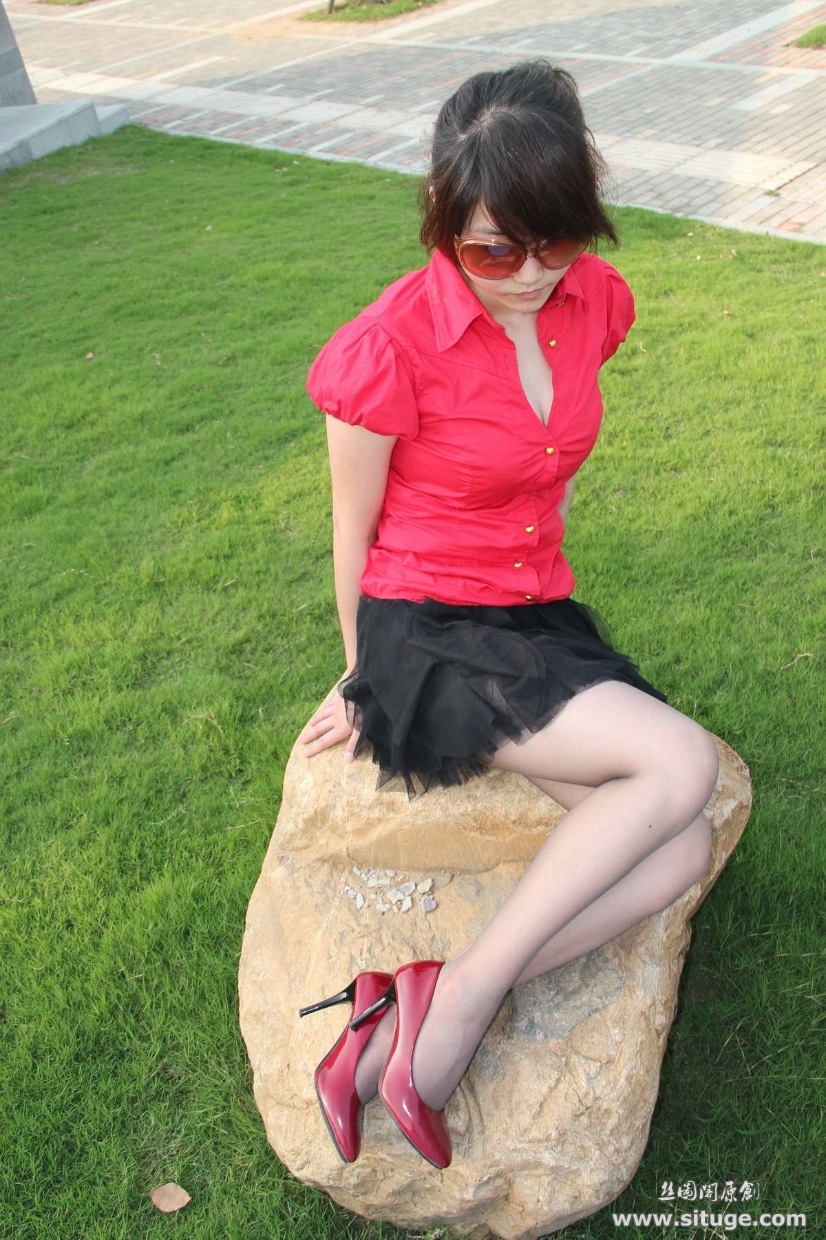 丝图阁丝袜美女美腿套图 STGNo.012 SuFei