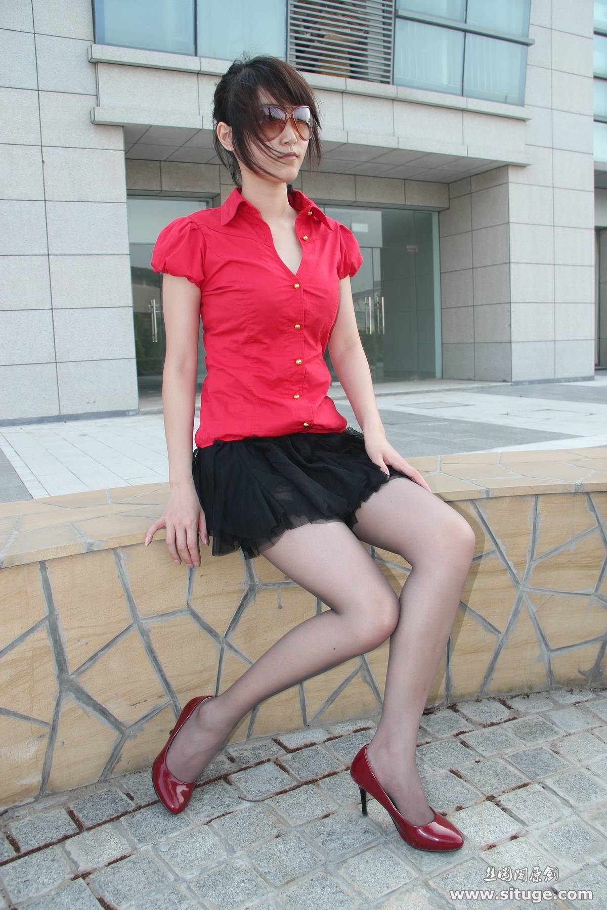 丝图阁丝袜美女美腿套图 STGNo.012 SuFei