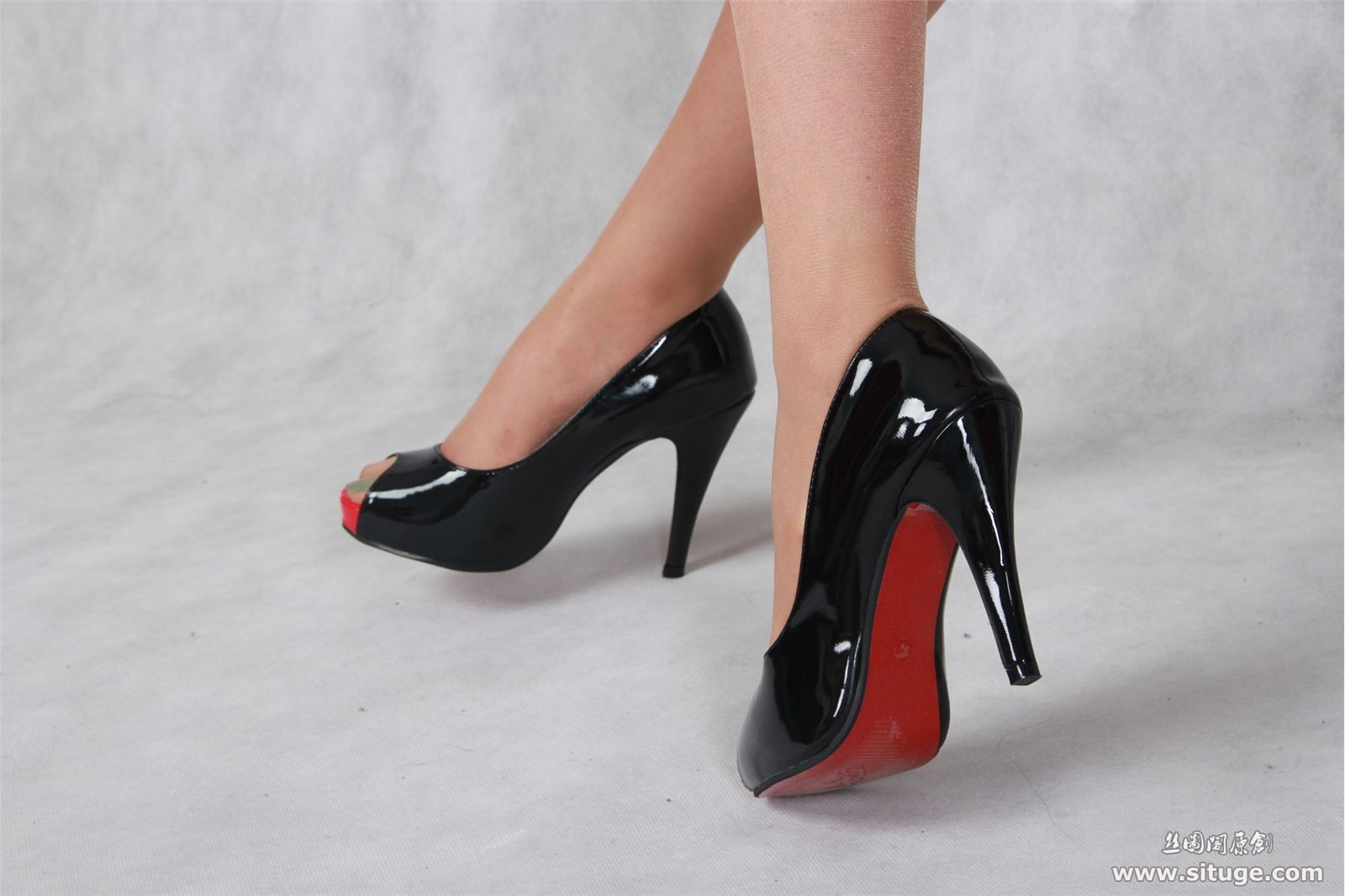 丝图阁丝袜写真 STGNo.022 Sandy 美女丝袜美腿高根模特