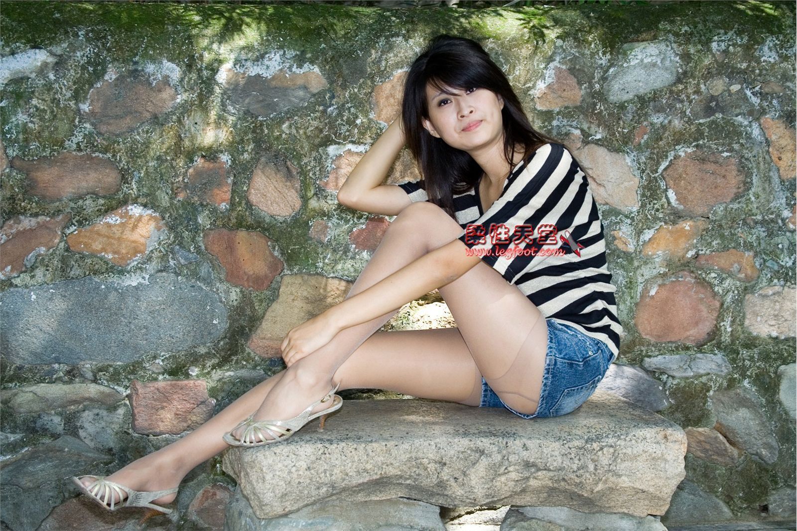 LEGFOOT+NIKI和丹妮和桃姬　柔性天堂　国产丝袜美腿模特