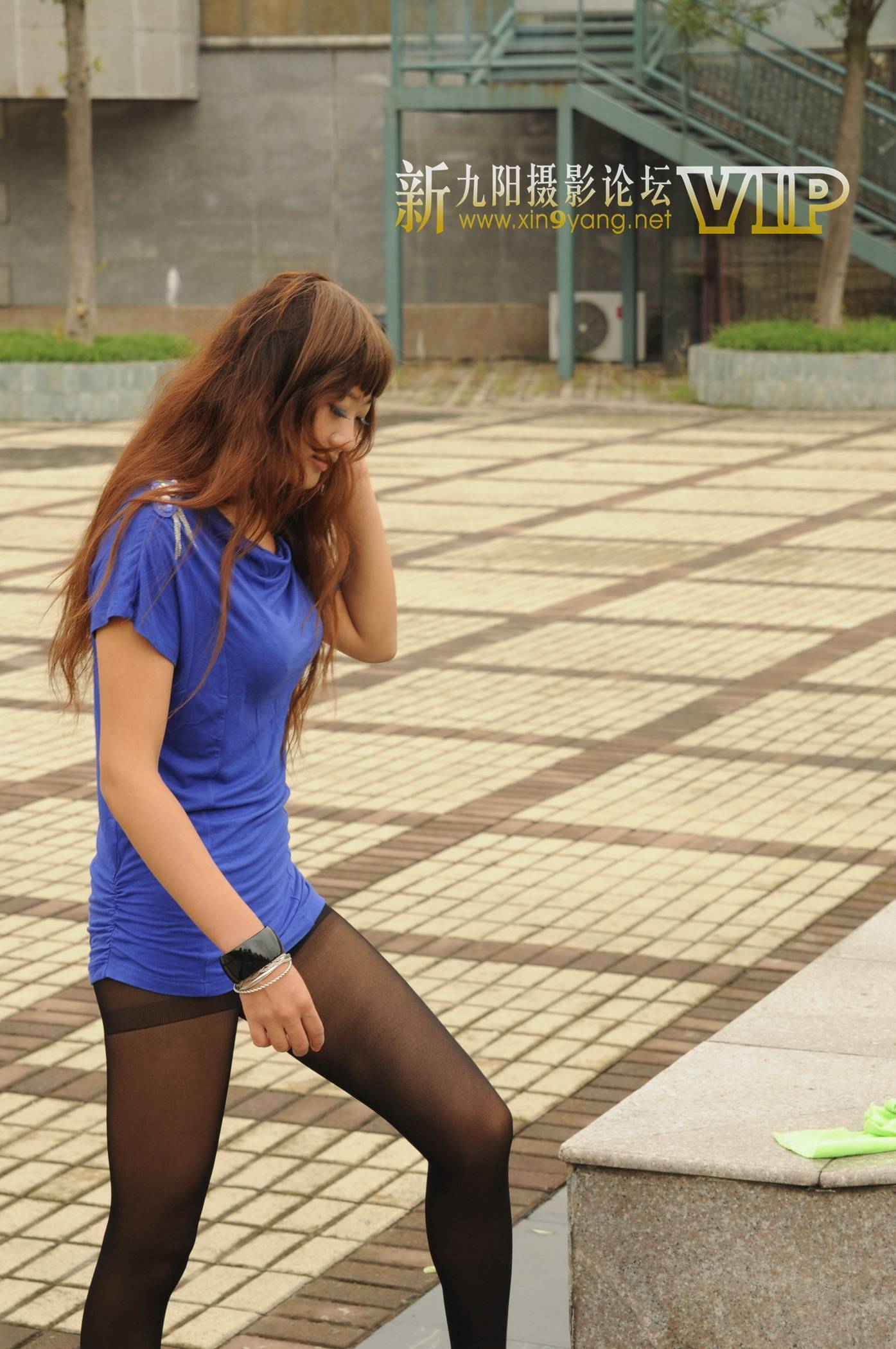 [新九阳VIP]欲遮还露欲露还羞 国产性感丝袜美女