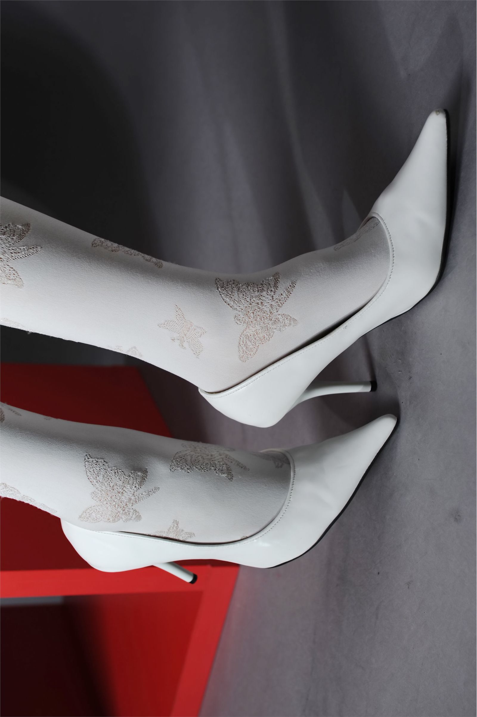 [丝间舞] 2013.04.13 Vip NO.392 白色丝袜裤