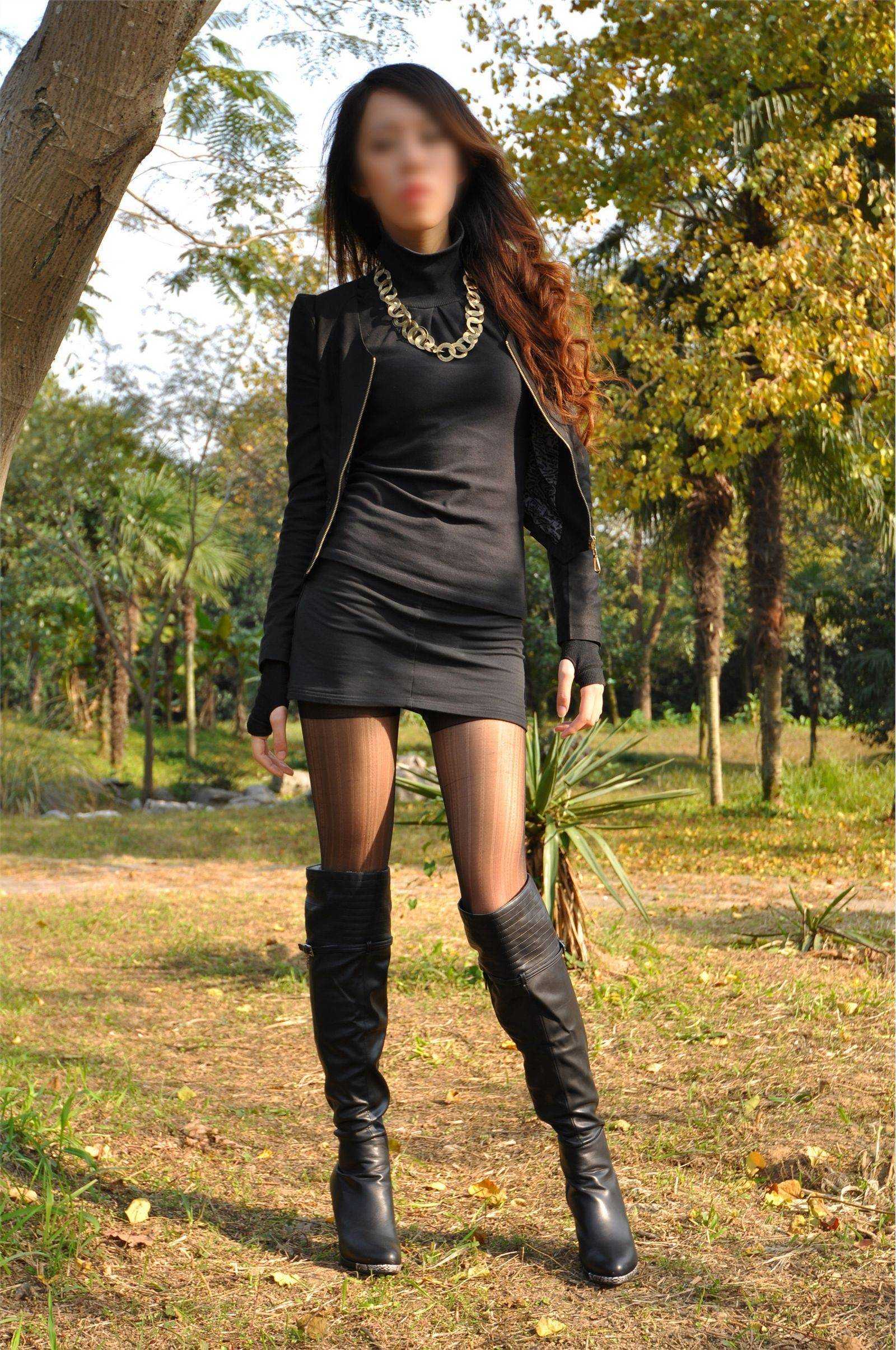 [丝间舞VIP]NO.351 初秋美靴 丝间舞真实公园外拍 唯美丝袜美女