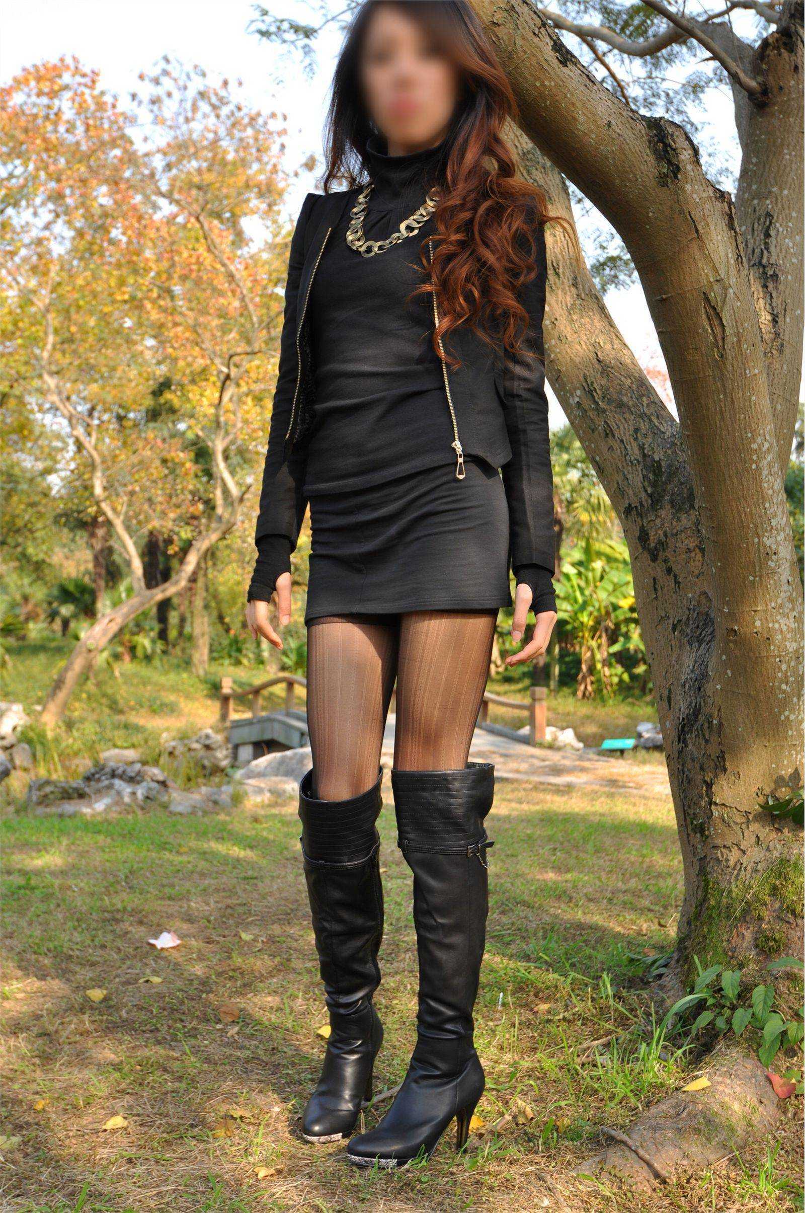 [丝间舞VIP]NO.351 初秋美靴 丝间舞真实公园外拍 唯美丝袜美女