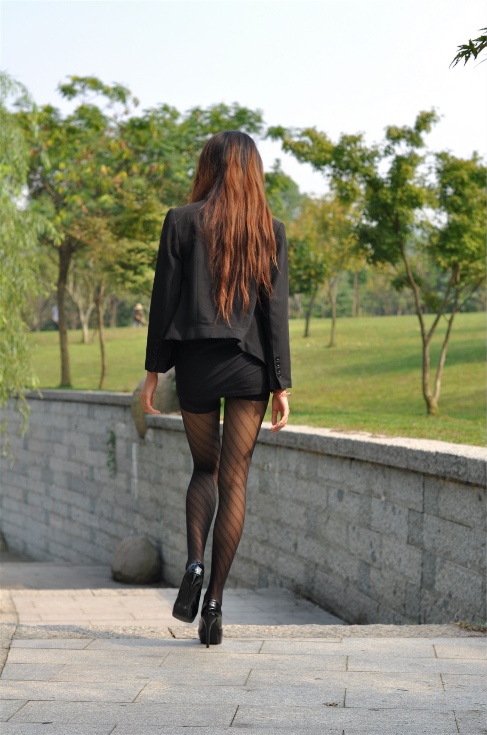 丝间舞VIP NO.354-黑色斜条纹丝袜 职业装