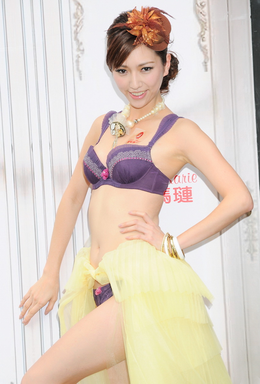 忠孝SOGO+-+曼黛瑪璉2011春夏新品發表會內衣秀