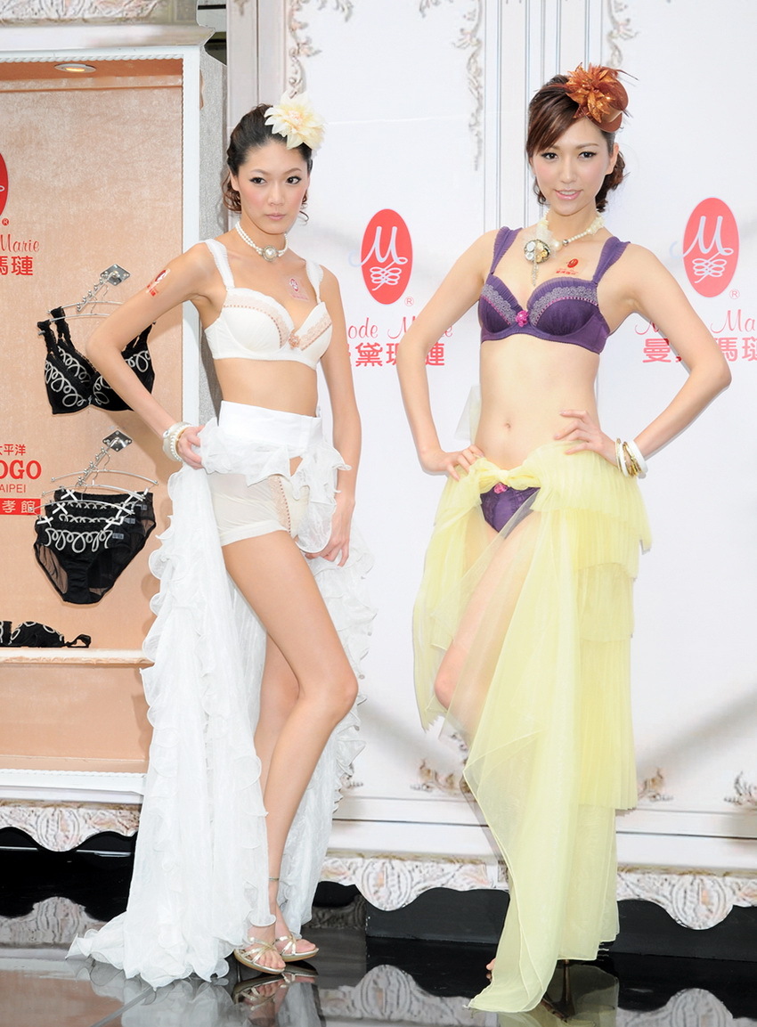 忠孝SOGO+-+曼黛瑪璉2011春夏新品發表會內衣秀
