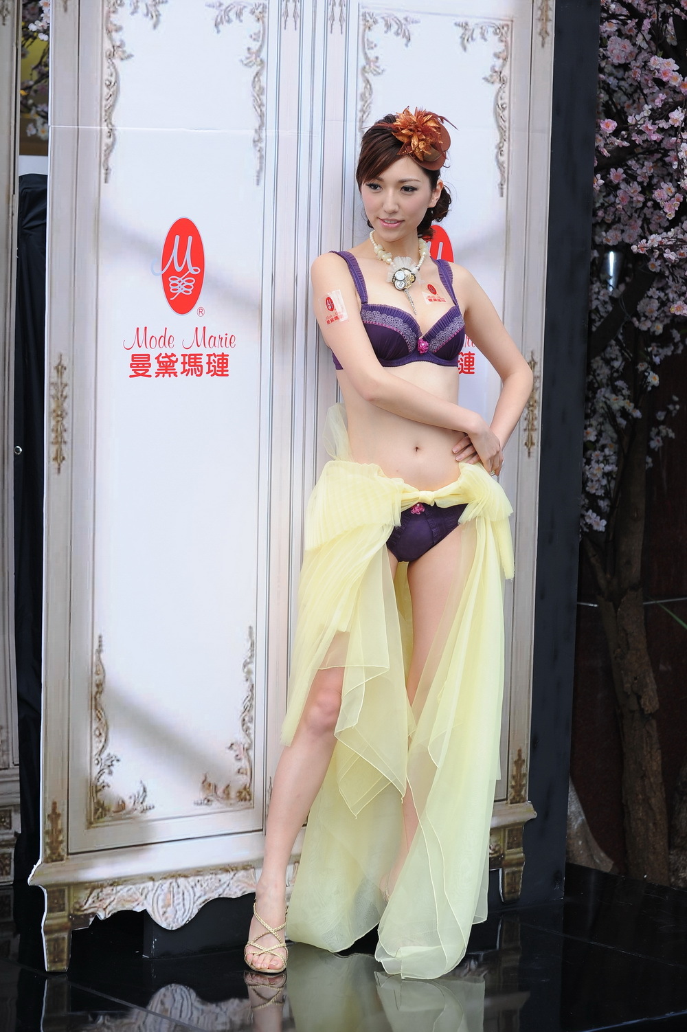 忠孝SOGO+-+曼黛瑪璉2011春夏新品發表會內衣秀