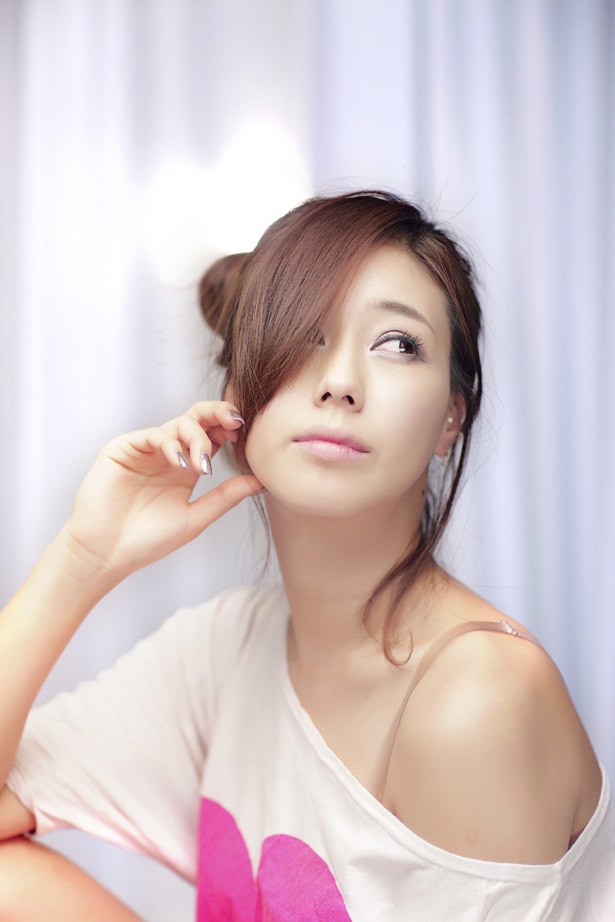 韩国美女车模尹惠熙