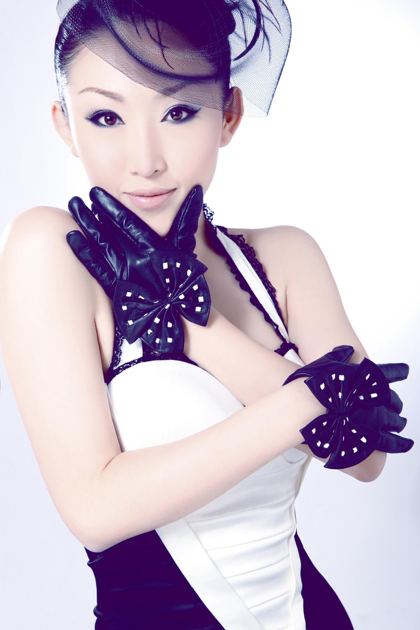 周诗雅 巨幅写真