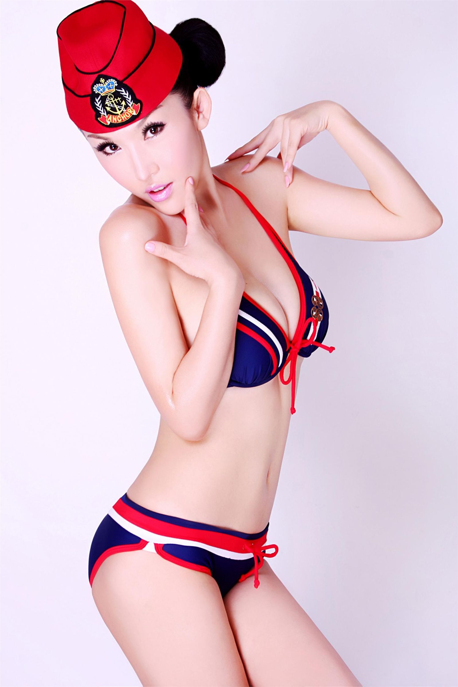 周诗雅 巨幅写真