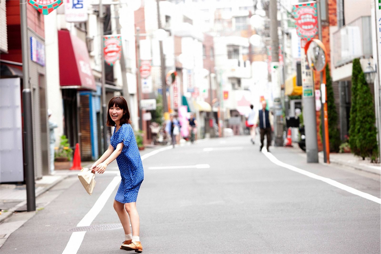 小野真弓 [TWO] No.818 -819 - 820 日本女优性感图片