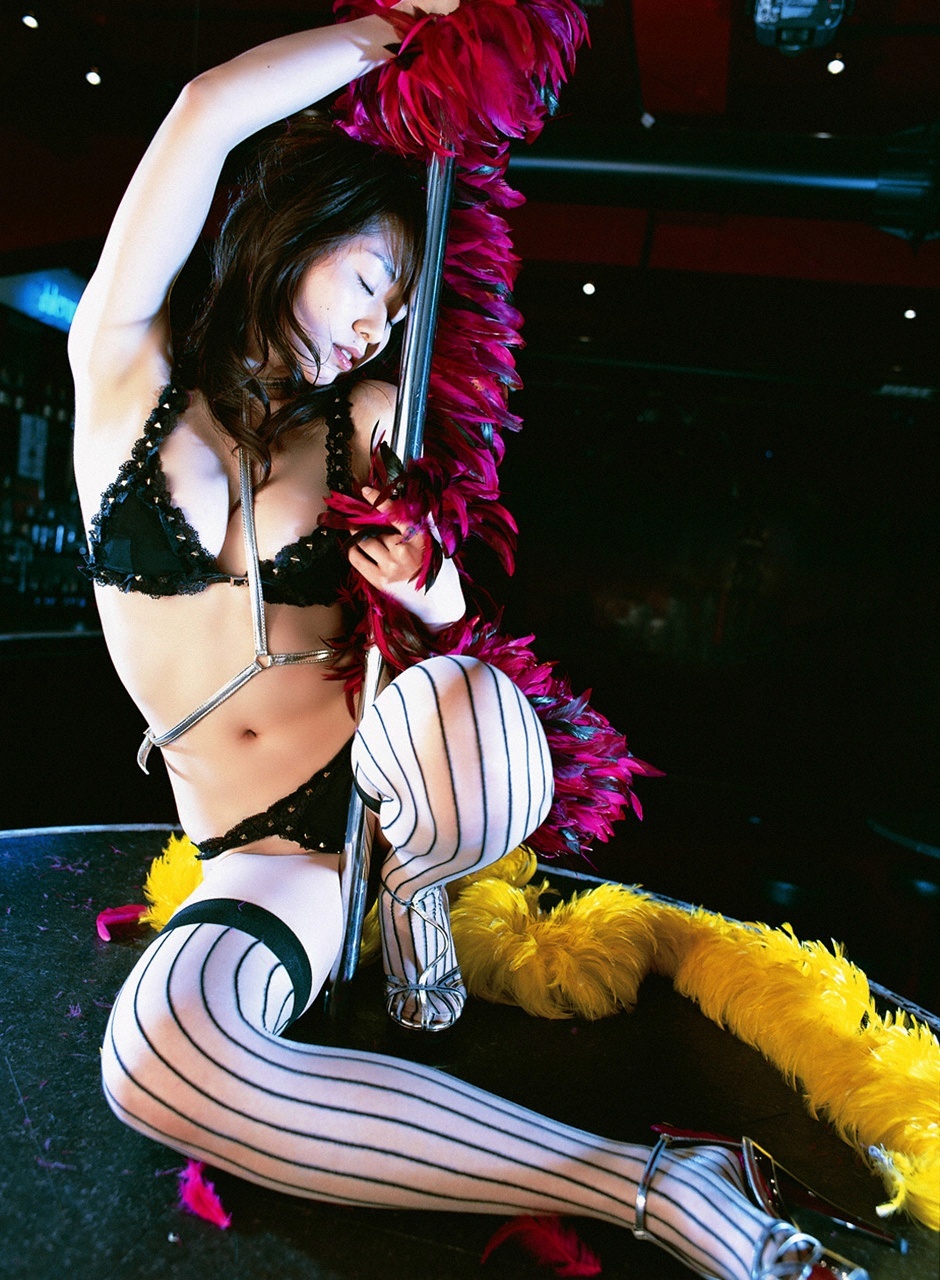 Momoko Tani (谷桃子) - No.71 [VYJ]