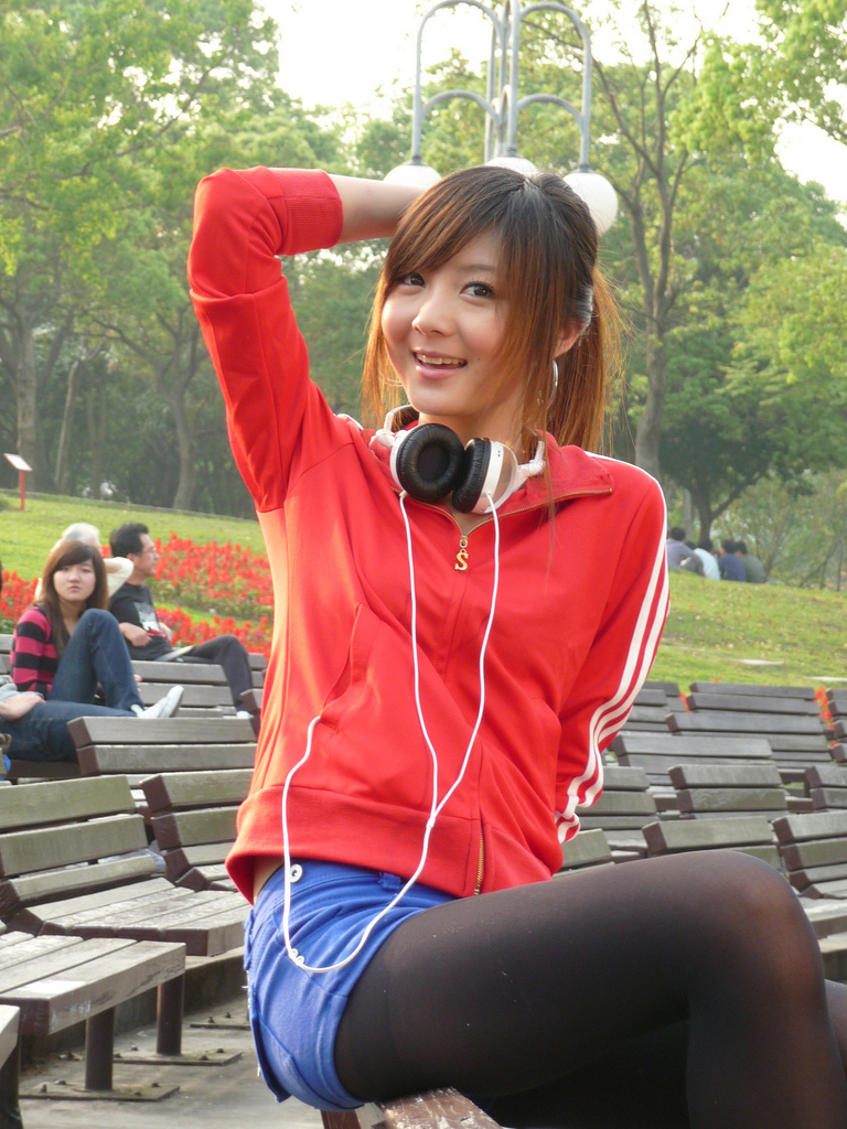 [黑丝吧] 2013.12.10 内部分享-无名美女001