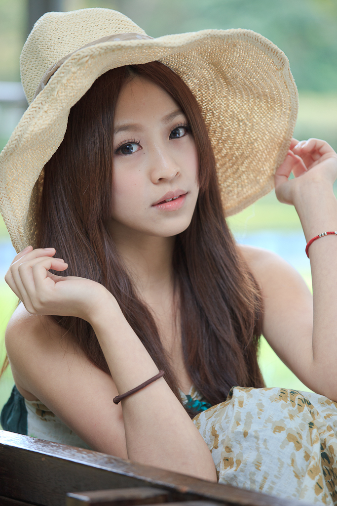 [黑丝吧] 2013.12.16 内部分享--模特小鹿