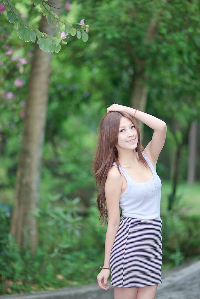 [黑丝吧] 2013.12.16 内部分享--模特小鹿