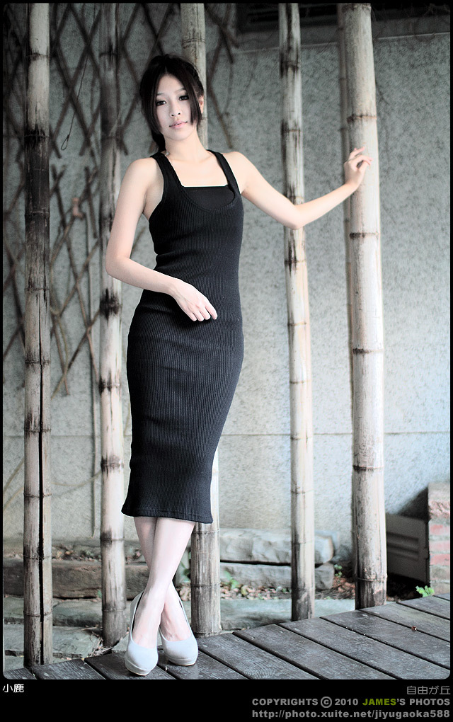 [黑丝吧] 2013.12.16 内部分享--模特小鹿