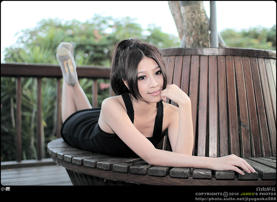 [黑丝吧] 2013.12.16 内部分享--模特小鹿