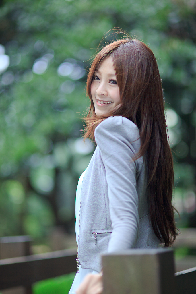 [黑丝吧] 2013.12.16 内部分享--模特小鹿