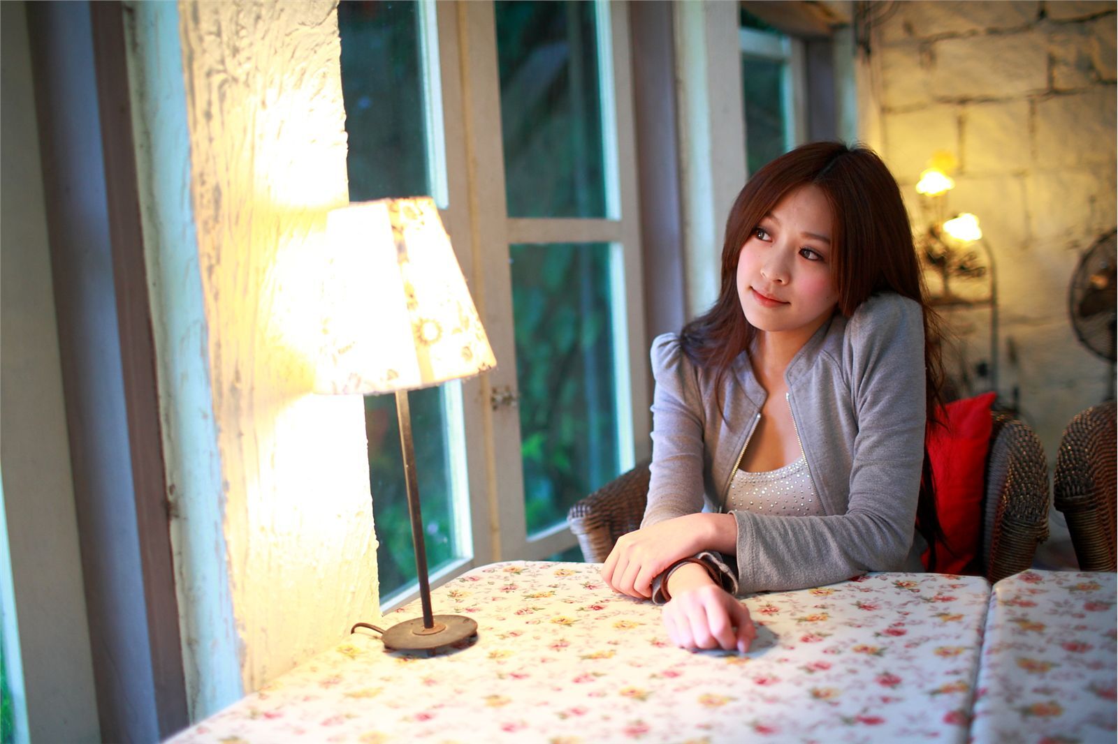 [黑丝吧] 2013.12.16 内部分享--模特小鹿