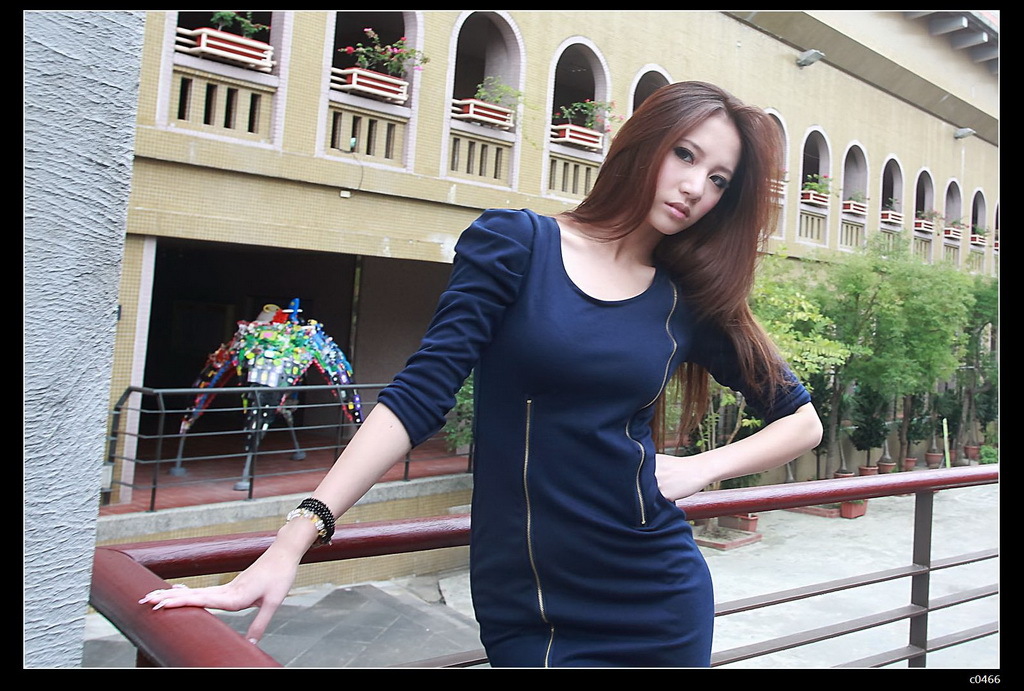 [黑丝吧] 2013.12.17 内部分享--林采缇