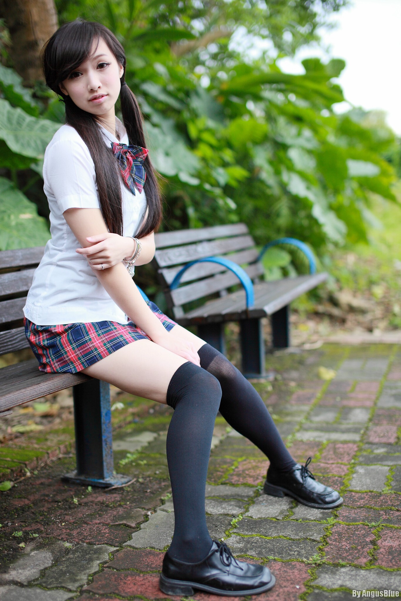 [黑丝吧] 2013.12.17 内部分享--林采缇