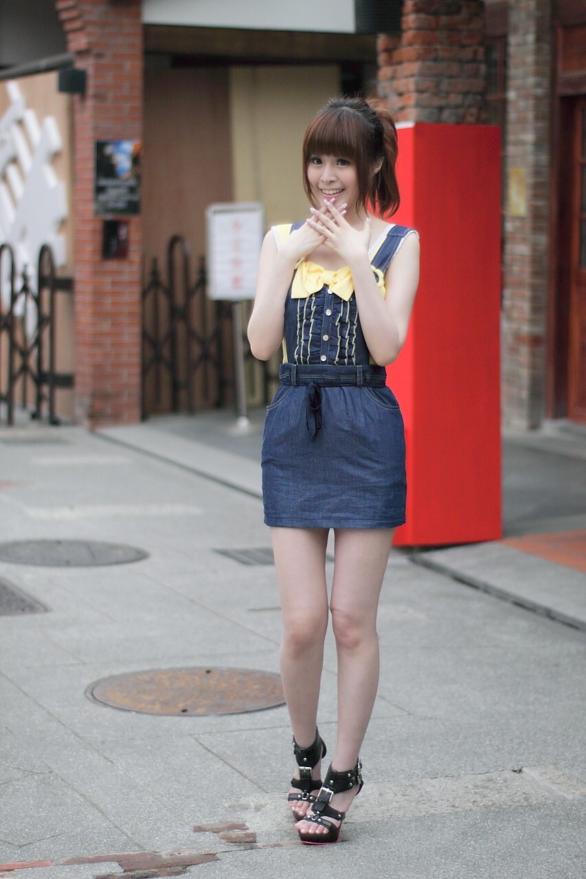 精品美女模特写真之台湾外拍模特白白