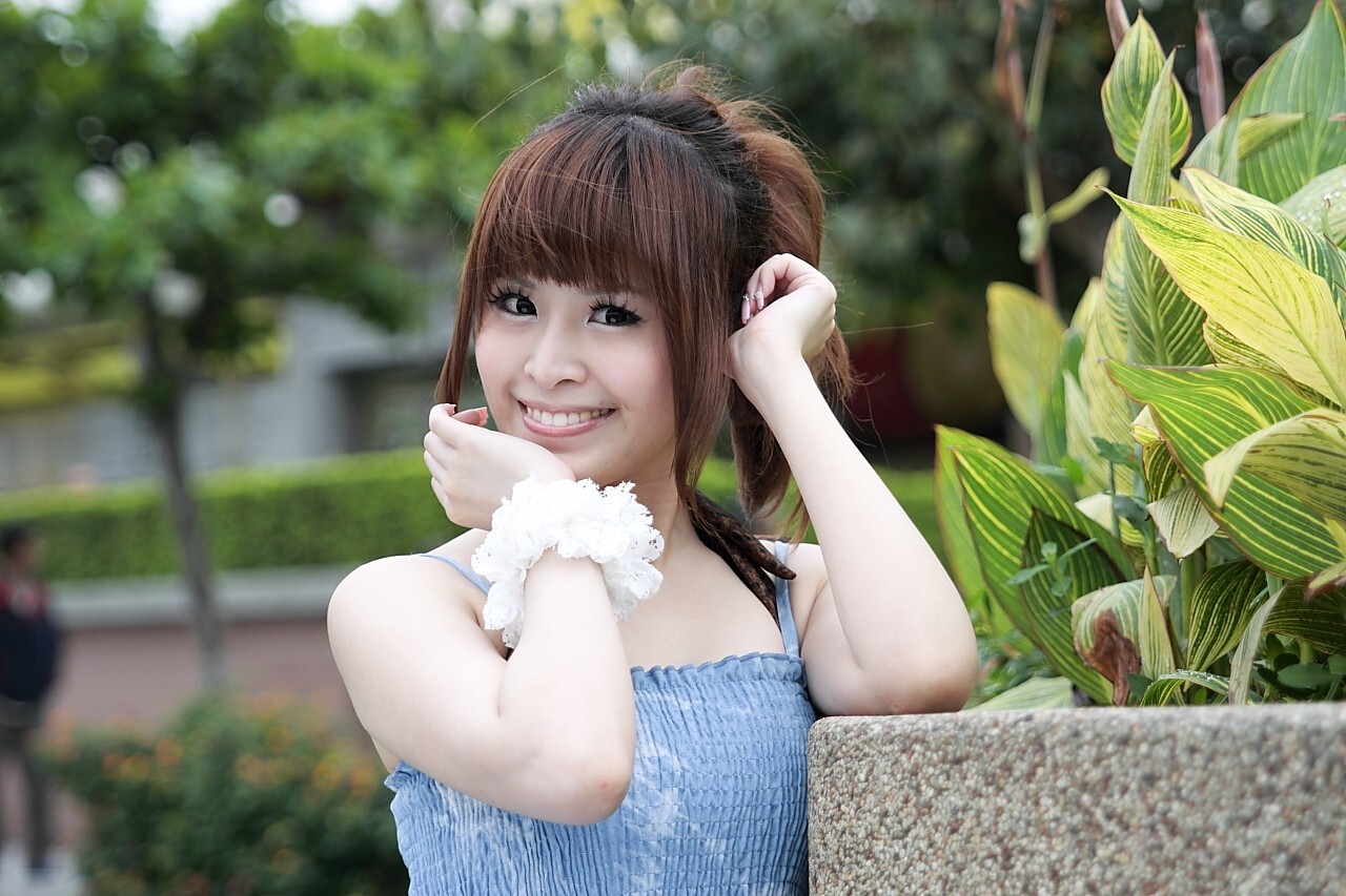 精品美女模特写真之台湾外拍模特白白